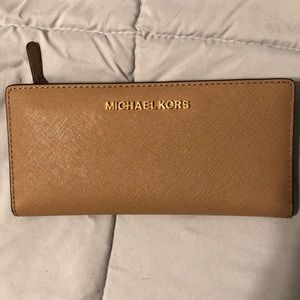 Michael Kors wallet with removable card holder